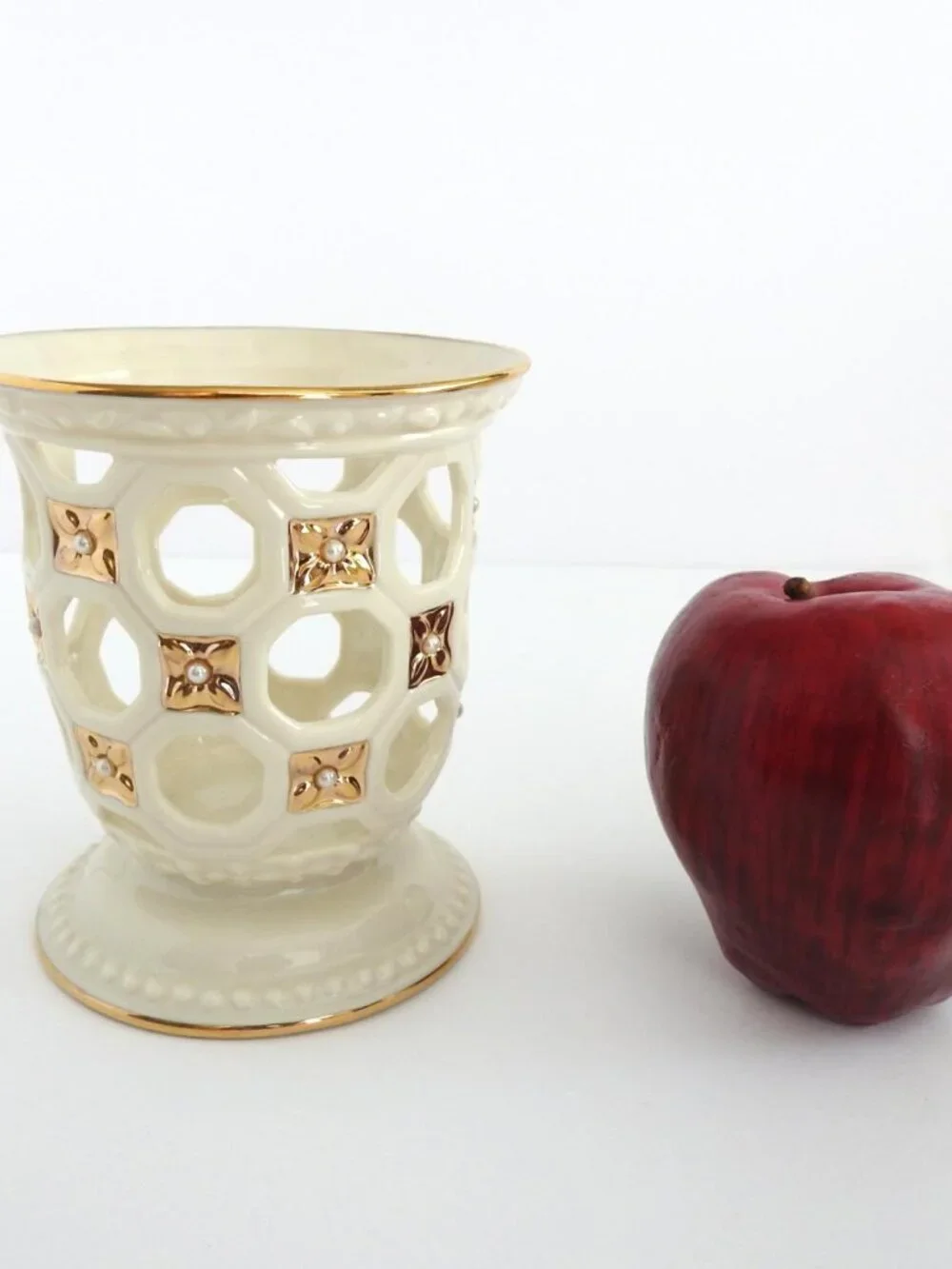 Vintage Lenox Illuminations Florentine & Pearl Candle Holder Ivory and Gold